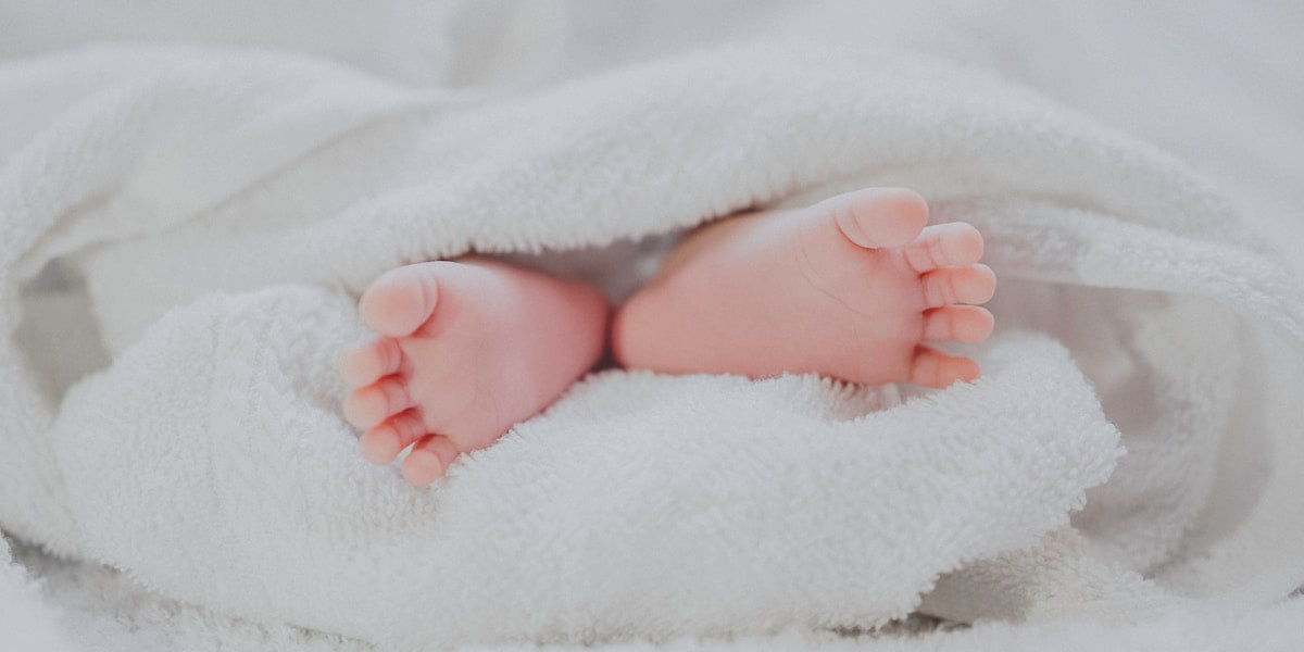 Le post-partum : ce que personne ne te dit (mais qu'on va te dire nous)